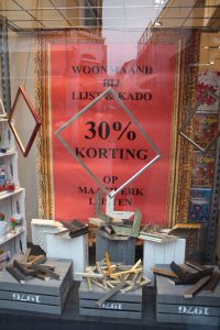 LIJST & KADO "lijstenmakerij, wenskaarten en kado winkel in Leiden"