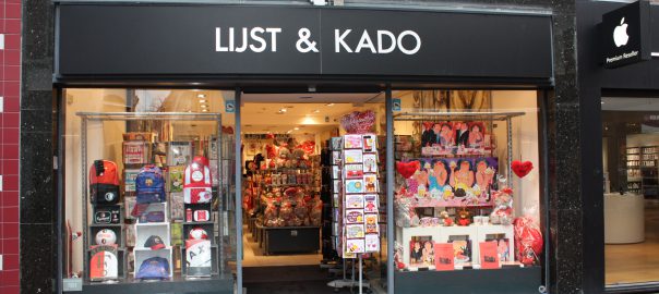 LIJST & KADO "lijstenmakerij, wenskaarten en kado winkel in Leiden"