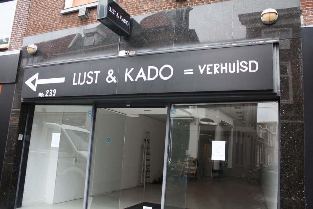 LIJST & KADO "lijstenmakerij, wenskaarten en kado winkel in leiden"